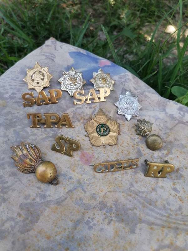 Mix lot badges