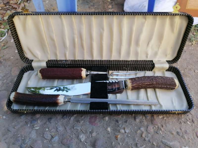 Vintage Cased Trustwell Brothers Stag Horn handle Carving Set in excellent condition