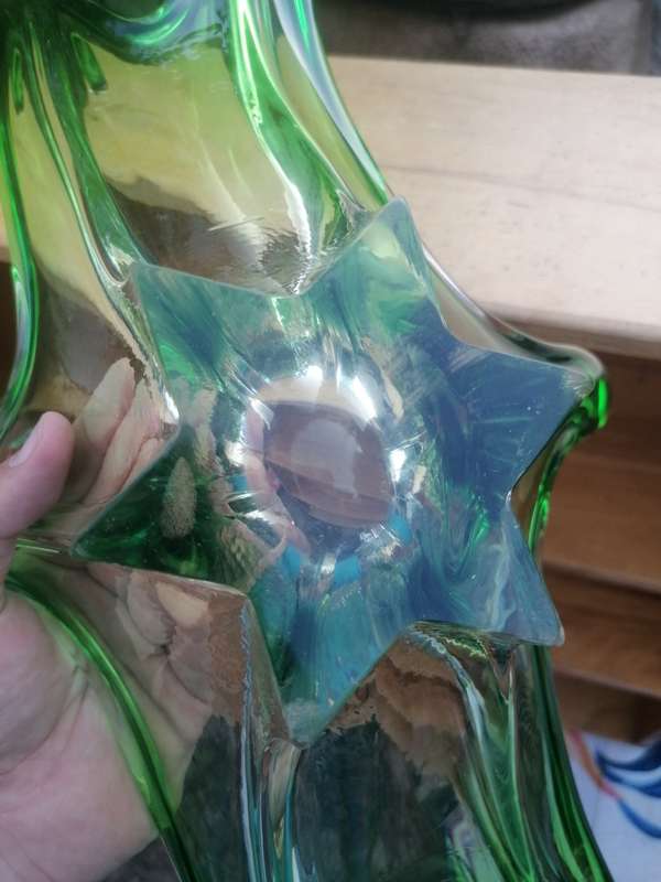 Large Stunning Midcentury Green Murano Glass Bowl.