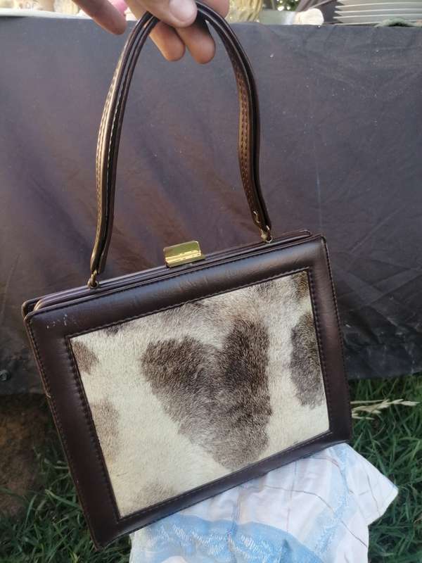 STUNNING RARE VINTAGE `LELAND` DESIGNER