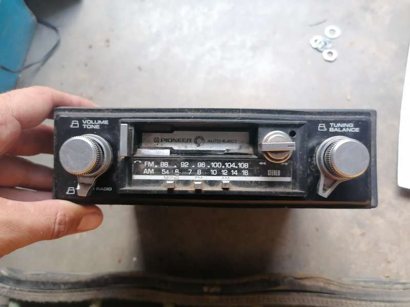 Vintage pioneer radio/tape player for spares