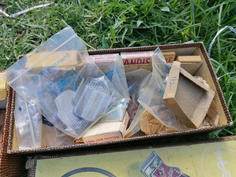 Very old shaver collection with lots of spares