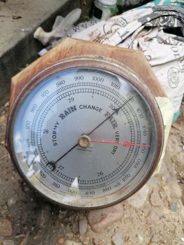 Antique short & mason barometer. Needs a service