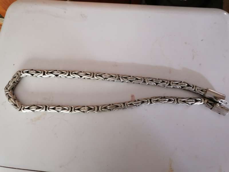 Stunning 53cm sterling silver necklace from bali