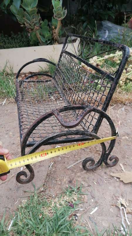 Super cute vintage children bench   71cm x 32cm x 37cm