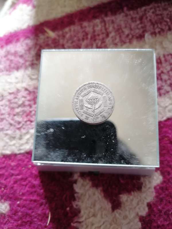Silver south african 1942 6d.