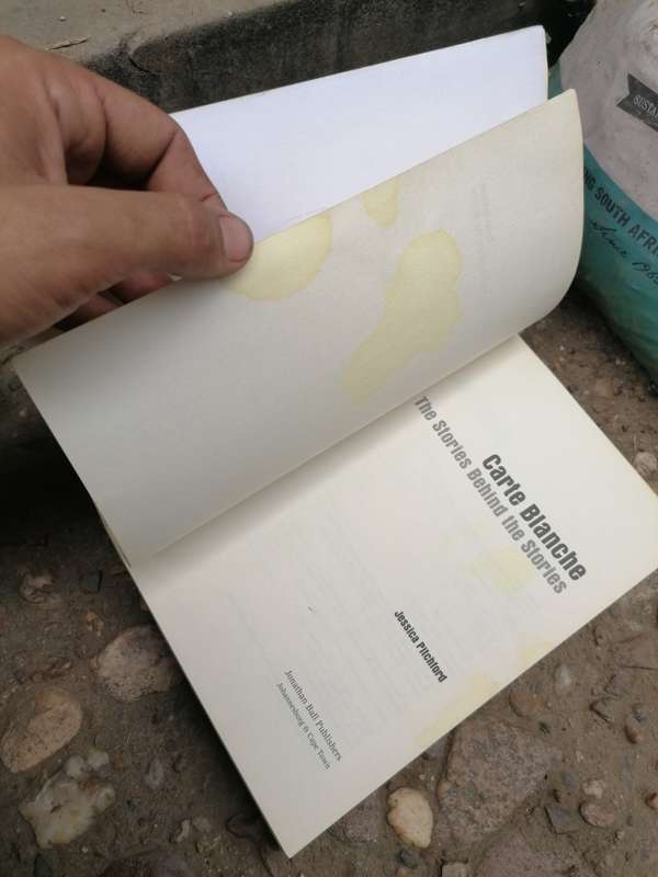 Carte Blanche: The Stories Behind the Stories Book by Jessica Pitchford