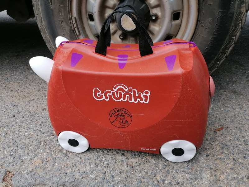 trunki suitcase gruffalo 2009 ride on