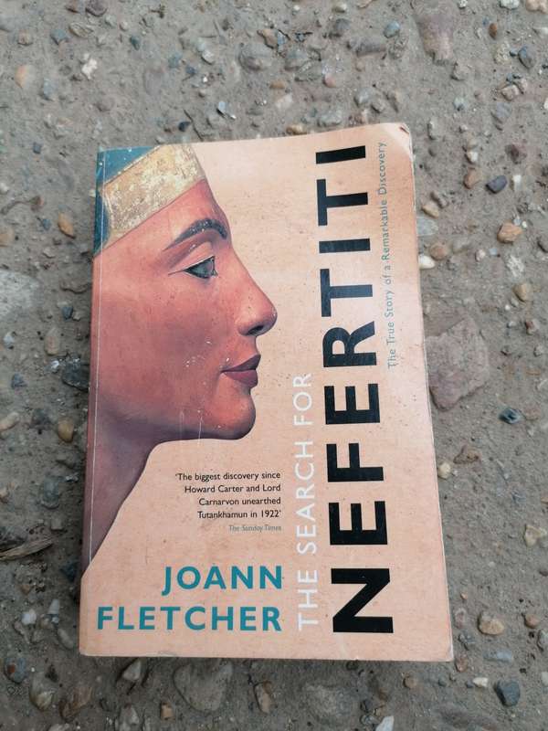 JOANN FLETCHER. THE SEARCH FOR NEFERTITI