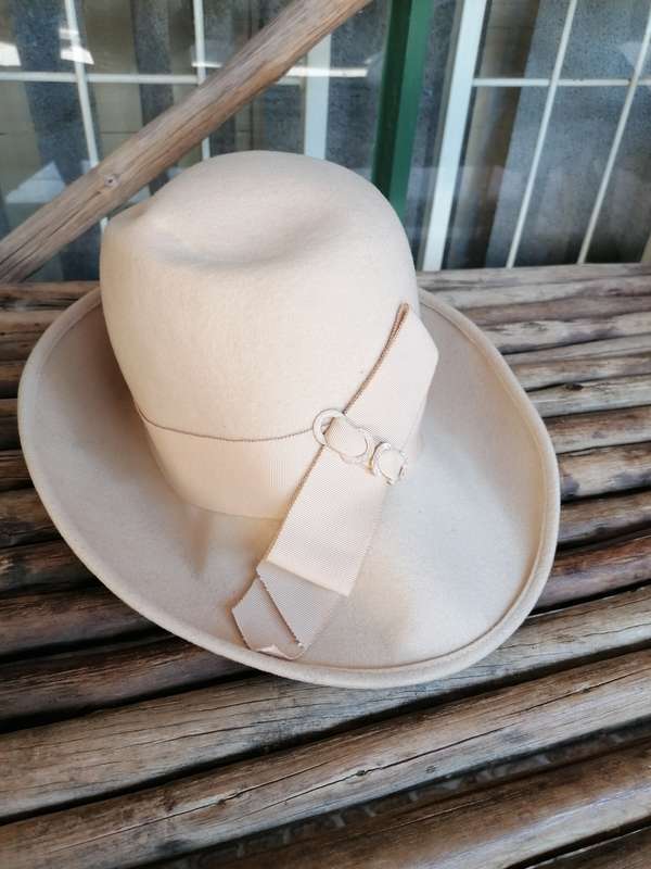 Vintage ladies hat