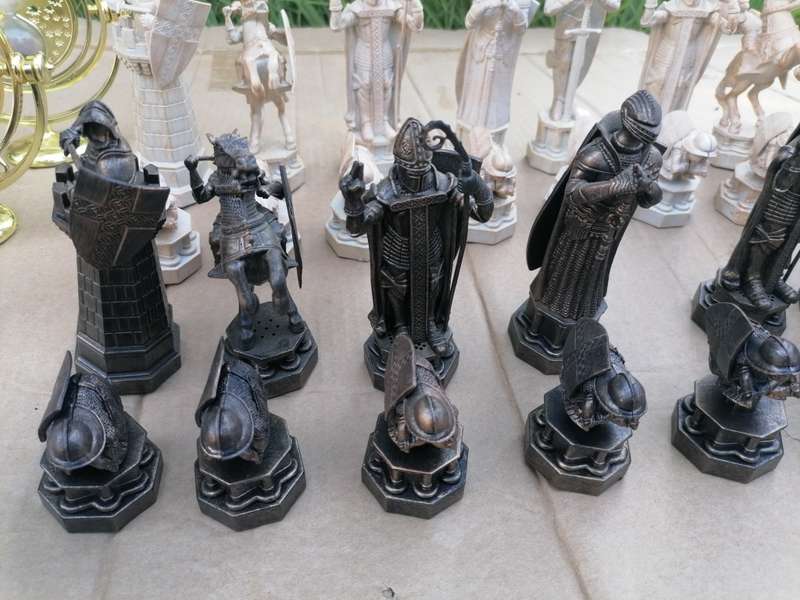 Rare find a Harry pottery chess set