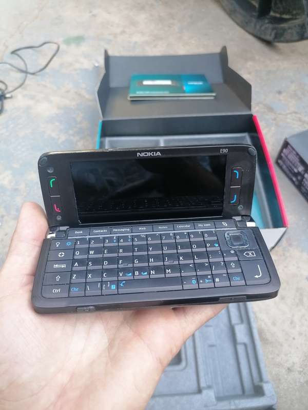 Rare find a rare original NOKIA E90 CELLPHONE IN BOX
