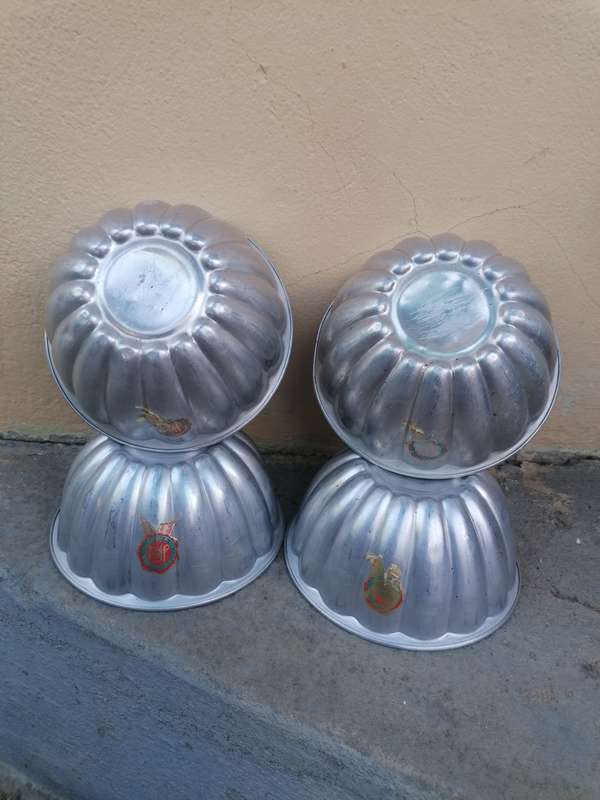 Vintage hart pudding molds