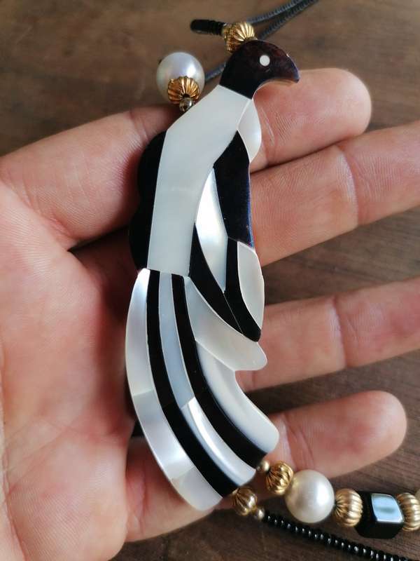 Stunning vintage necklace