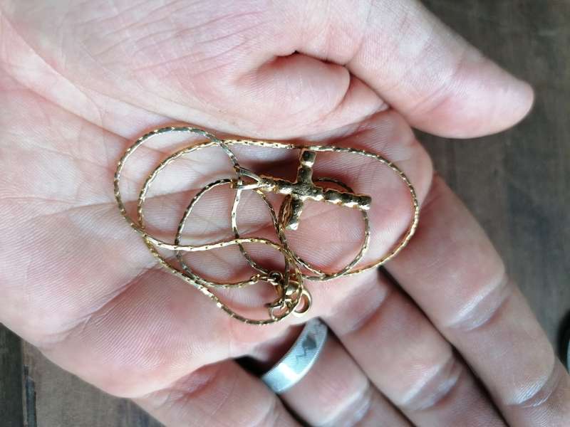 Vintage cross pendant. Not sure of metal.