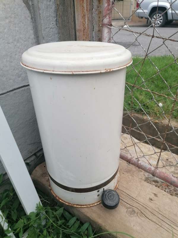 Vintage Metal Paper Waste Bin working condition
