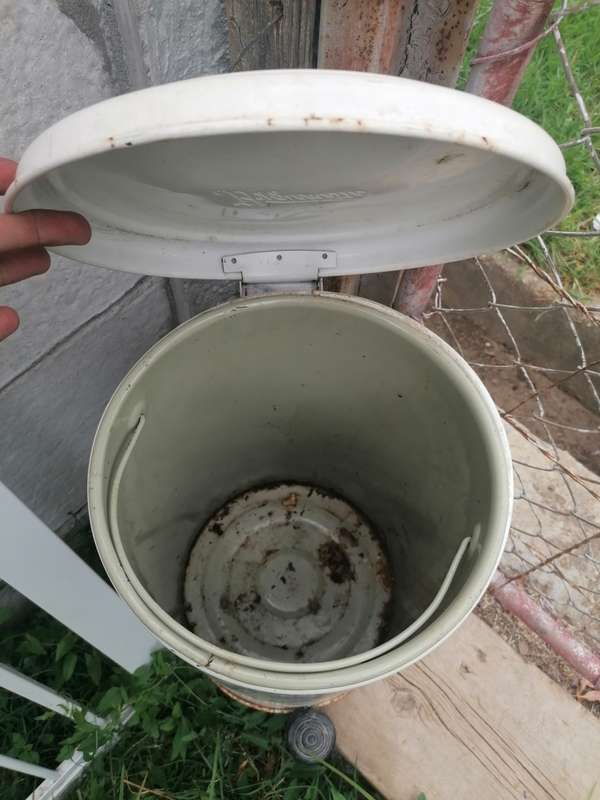Vintage Metal Paper Waste Bin working condition