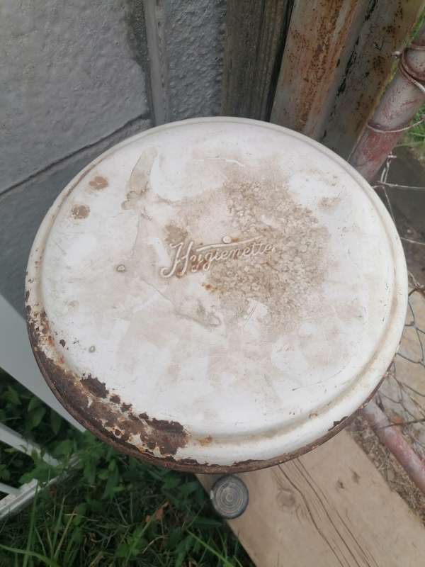 Vintage Metal Paper Waste Bin, working condition