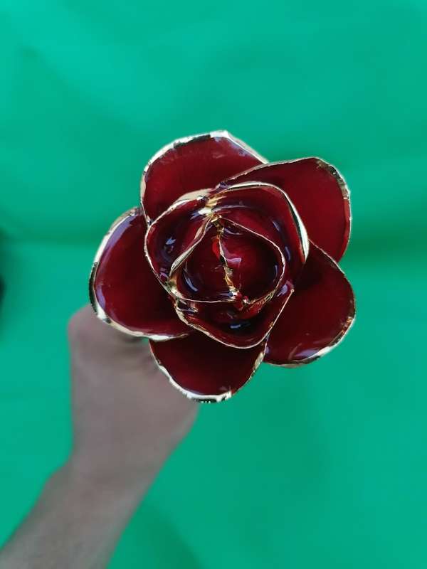 Red Rose Glazed & Trimmed with 24K Gold with its matching earrings and pendant with authentication