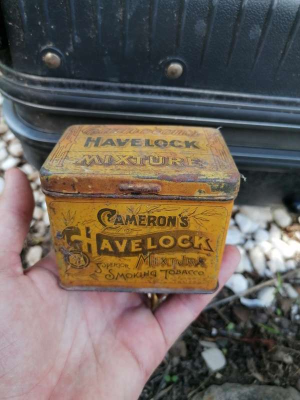 Rare find a antique Cameron`s havelock 4 oz Tabacco tin