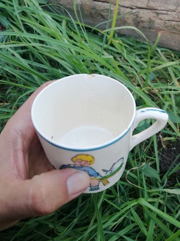 Vintage porcelain cup as per picture