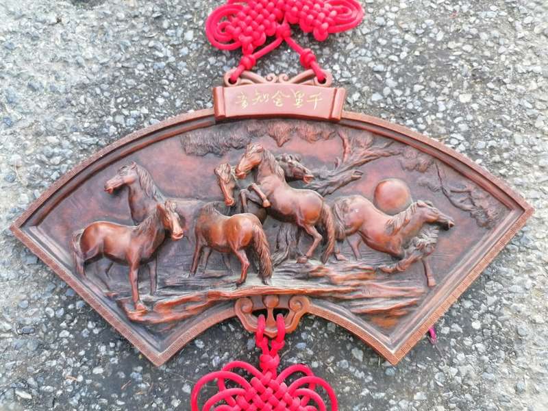 CHINESE RED KNOT WALL HANGING HORSES SCULPTURE DECOR
