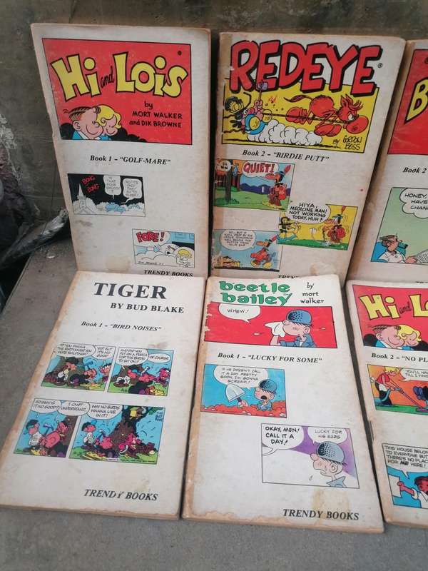 VINTAGE TRENDY BOOKS COMICS