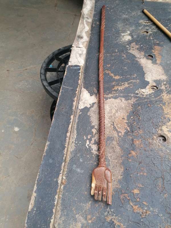 Vintage handmade kierier. Do have some damage