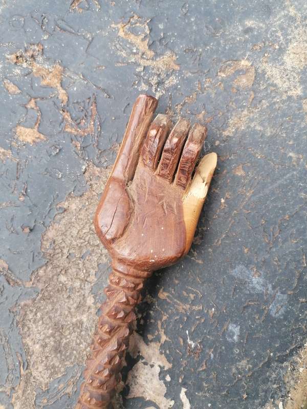 Vintage handmade kierier. Do have some damage