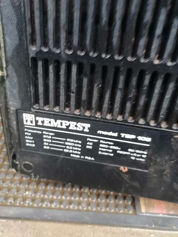 Vintage TEMPEST model TSP 105 radio for spares. Not tested