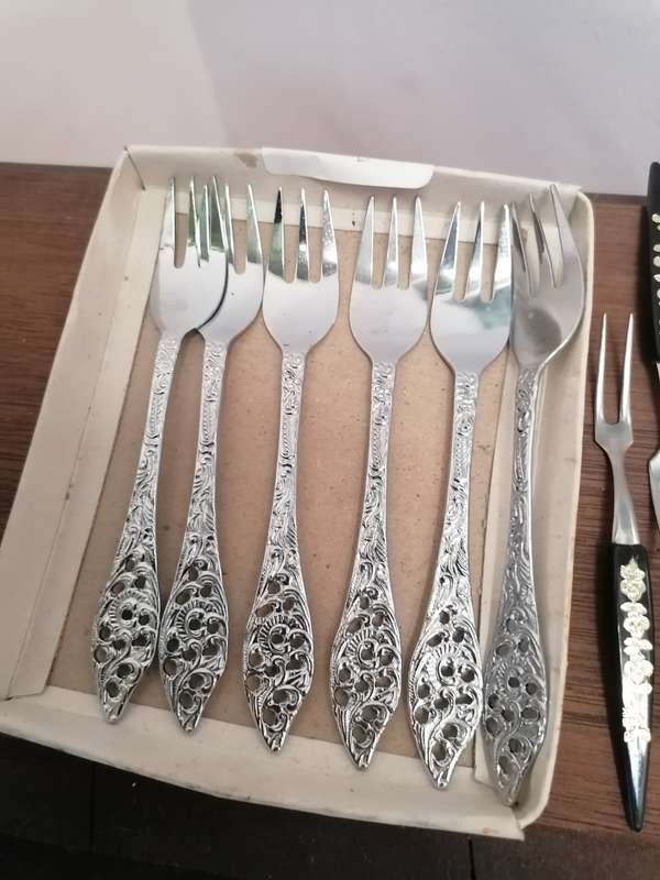 Vintage cutlery set