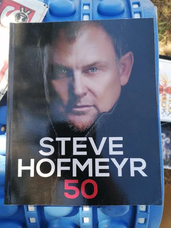 Steve hoffmeyr 50 boek. Geteken