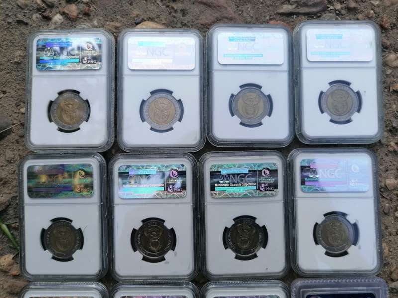 2008 graded R5 Mandela coin lot from XF45 - MS68