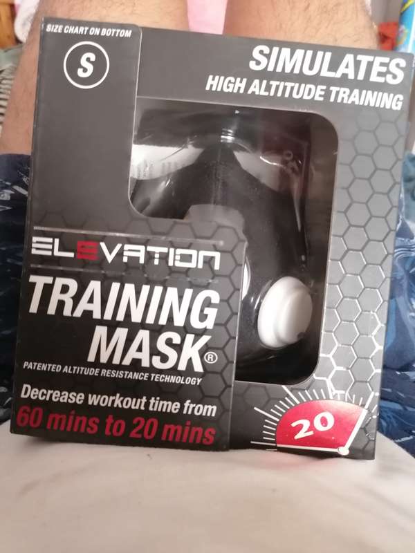 Still brand new item. Elevation Training Mask. high altitude simulates Elevation Training Mask Men`s