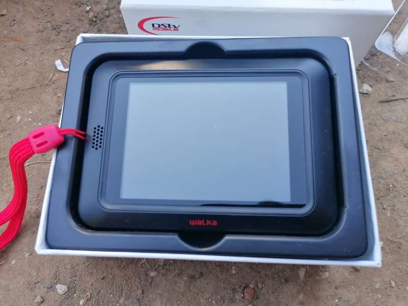 DSTV WALKA HANDHELD TV