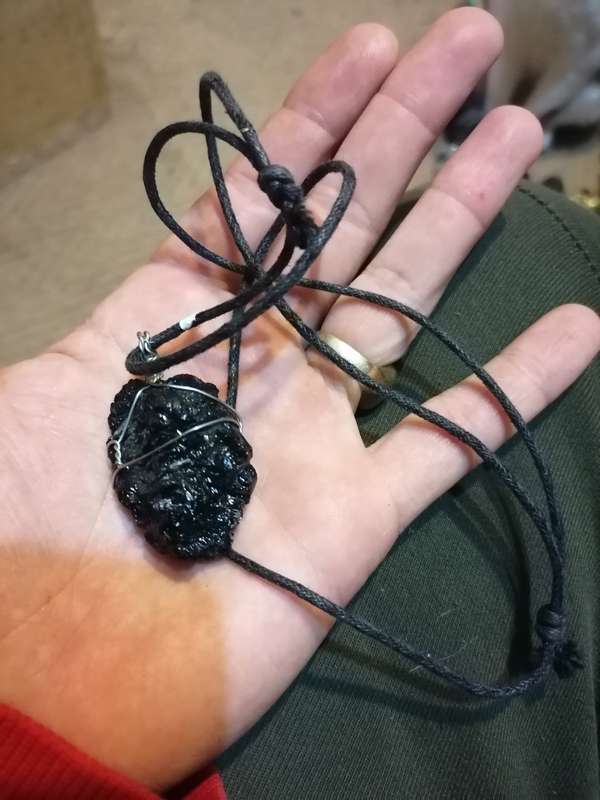 Stone pendant necklace