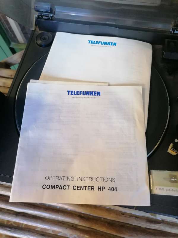 Telefunken compact centre HS404.Turntable,radio,double tape deck.2 x speakers Includes Manuel