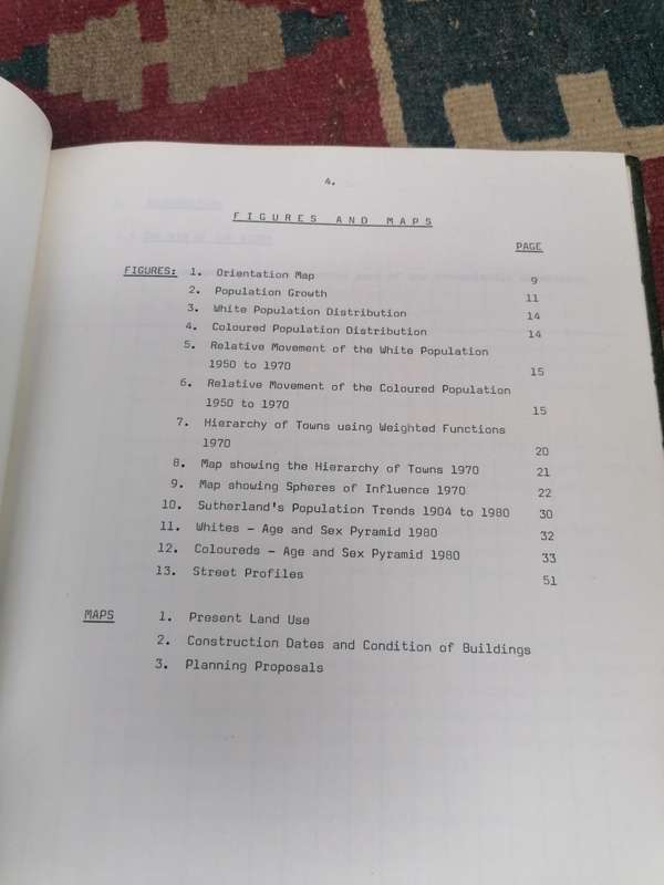 The role if small towns in the central karoo with Sutherland as a case study by p. G mons
