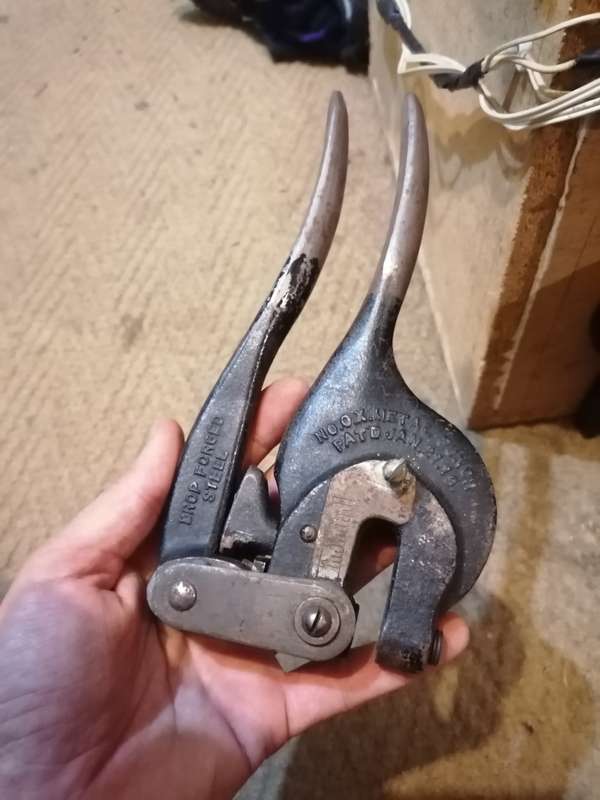 VINTAGE PARKER-KALON HYRO NO. O. X. METAL PUNCH