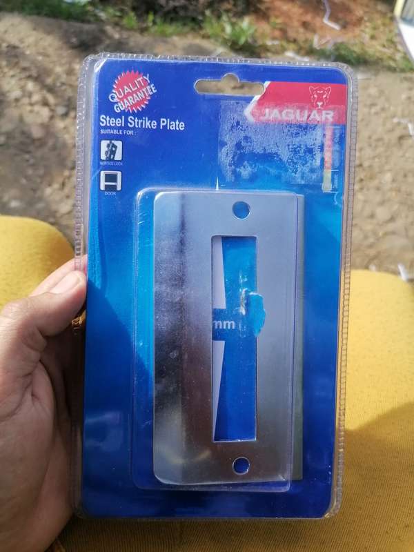 JAGUAR MORTICE LOCK STRIKE PLATE