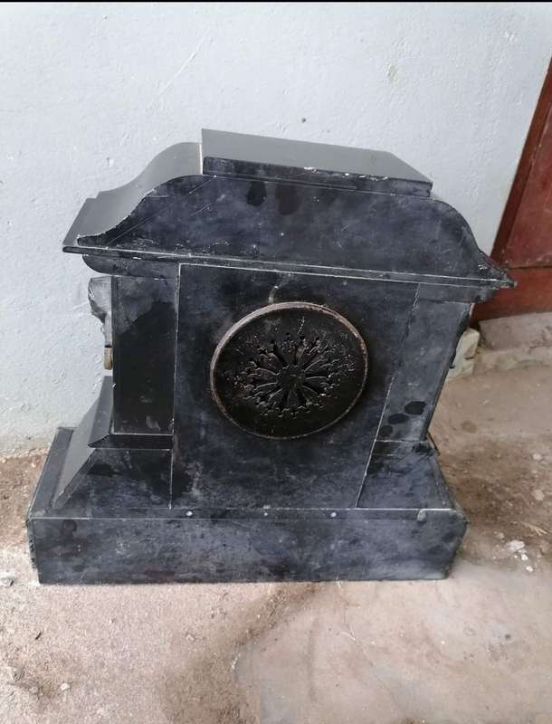 Rare Antique black marble mantle clock |