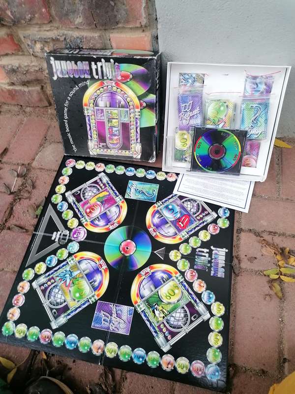 Jukebox trivia board game