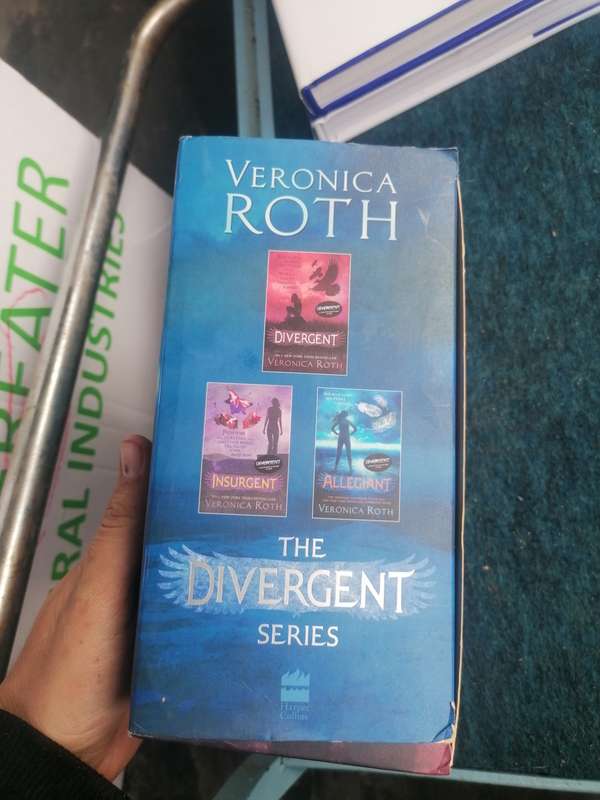 Divergent Series Boxed Set (books 1-3) by Roth, Veronica