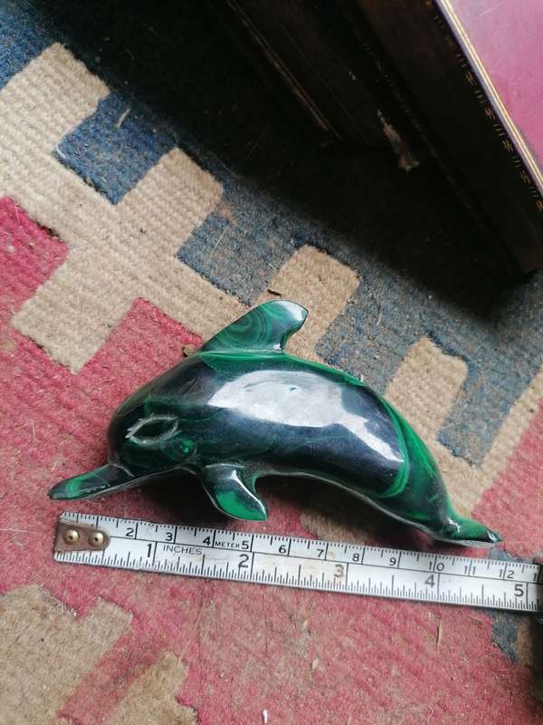 MALACHITE DOLPHIN ORNAMENT
