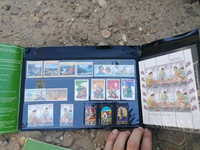 New Zealand 1981 Collectors Pack of Stamps