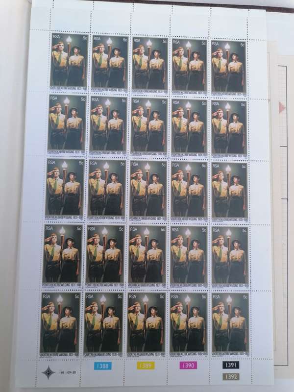 2 shears of unused South Africa 1981 5c Voortrekker Anniversary stamps