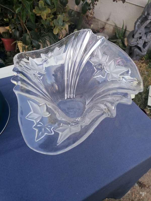 Vintage Mikasa Parisian Ivy Crystal Handkerchief