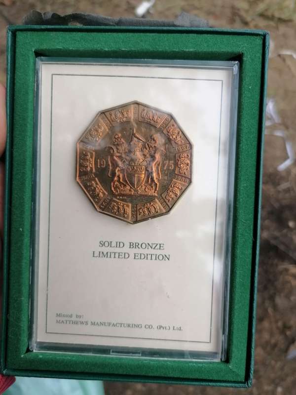 Rhodesia Independence 10TH Aniversary Medallion