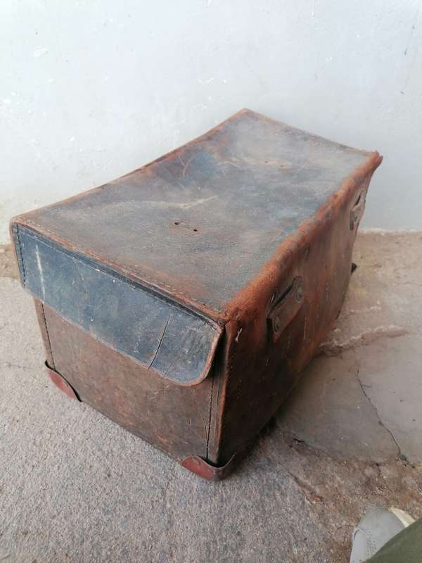 Vintage genuine leather SAR/SAS tool box