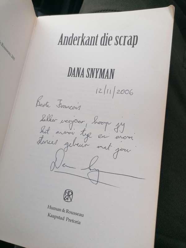 Anderkant die Scrap - Dana Snyman- Sagteband **Geteken**